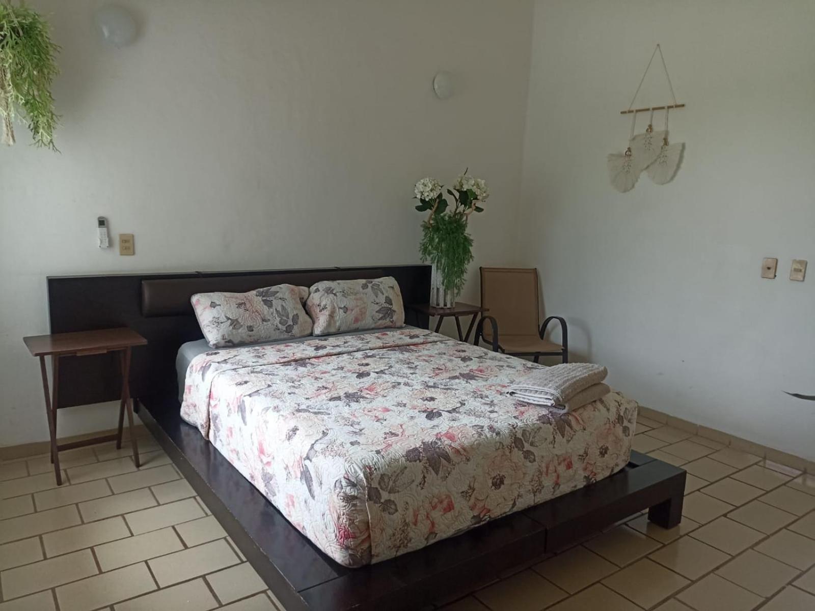 Hermoso Apartamento En Manzanillo Con Alberca Y Cancha De Tenis, Ideal Para Relajarse Y Disfrutar De Una Escapada Tranquila En El Paraiso Tropical Exterior photo